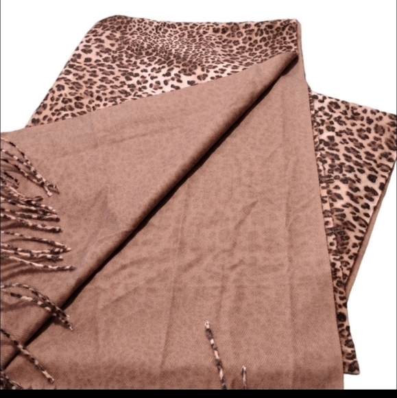 Cashmere Leopard Print Pashmina NWOT - Picture 5 of 5